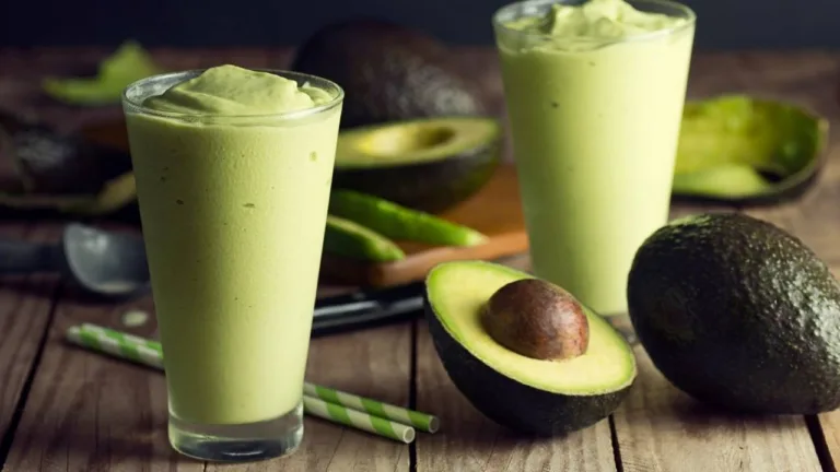 Imagem da Receita de Shake de Abacate com Whey e Limão.