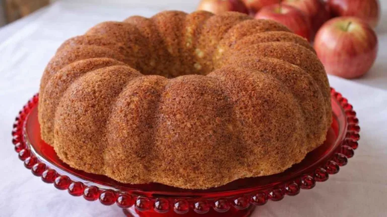 Imagem da Receita de Bolo de Maçã Sem Açúcar, Sem Adoçante e Sem Leite.