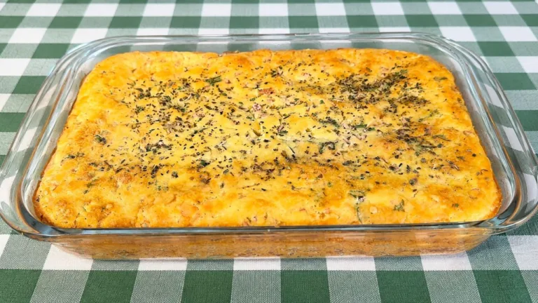 Imagem da Receita de Torta Salgada com Massa Leve de Maizena.