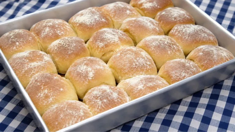 Imagem da Receita de Pãozinho de Fubá Sem Ovo e Sem Leite.